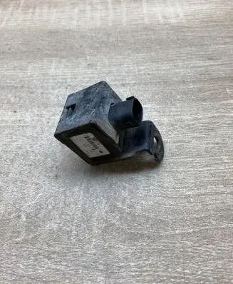 Volvo XC70 Airbag deployment crash/impact sensor 8691735 03W402