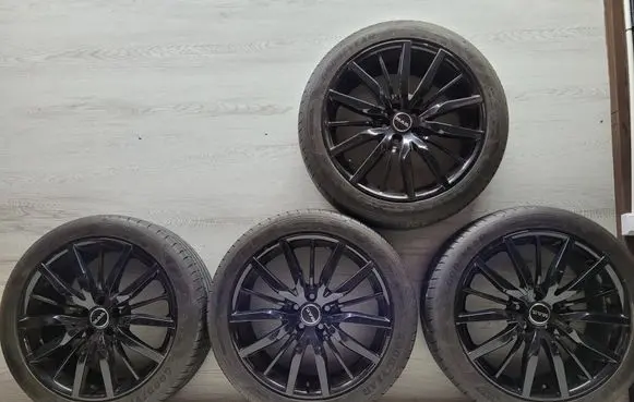 Volvo XC60 R19 alloy rim BY8090