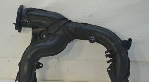 Audi A4 S4 B7 8E 8H Intake manifold 059145762B