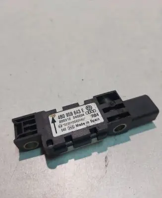 Audi A3 S3 8P Airbag deployment crash/impact sensor 4B0959643E 400312240204
