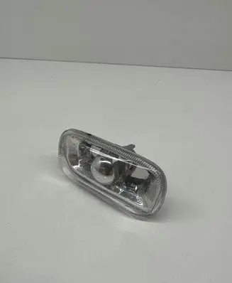 Audi A6 S6 C6 4F Front fender indicator light 8E0949127