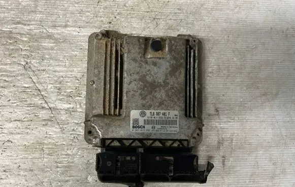 Volkswagen Touareg I Engine control unit/module 7L0907401F
