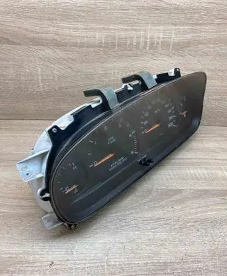 Chrysler Voyager Speedometer (instrument cluster) P04685629AB FORDIESELLHD