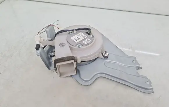 Toyota Prius+ (ZVW40) Hybrid/electric vehicle battery fan G920Z47010