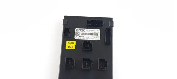 Audi A4 S4 B8 8K Comfort/convenience module 8K0907063C F005V00750
