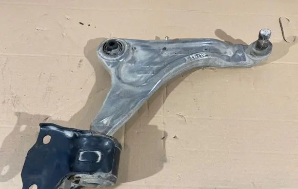 Land Rover Evoque I Front lower control arm/wishbone BJ323A052