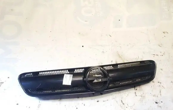 Opel Signum Front grill
