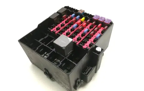 Ford Fiesta Fuse box set 8V5T-14A005-DFG
