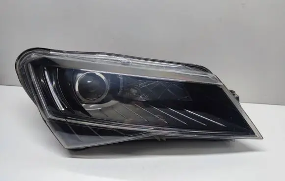 Skoda Superb B8 (3V) Headlight/headlamp 3V1941016A