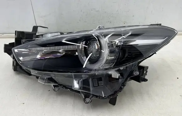 Mazda 3 III Headlight/headlamp bsp551040 9281253700