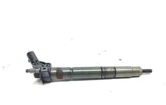 Audi A6 C7 Fuel injector 059130277CR 0445117042