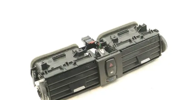 BMW 3 F30 F35 F31 Dash center air vent grill 9218552