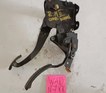 Renault Megane II Accelerator throttle pedal 8200153268
