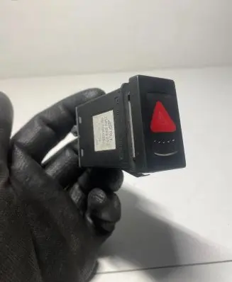 Seat Alhambra (Mk1) Hazard light switch 7M3953235 YM2113A3508AW
