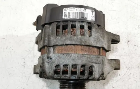 Hyundai ix35 Generator/alternator 373002F100 2606259 FG15S034