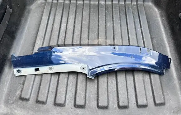 Porsche Macan (95B) Fender 95B821104 95B821104B 47R009