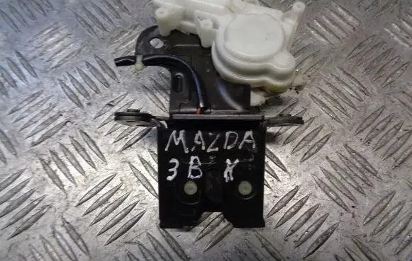 Mazda 3 I Tailgate/trunk/boot lock/catch/latch