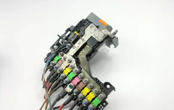Citroen DS5 Fuse module 9665878380