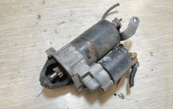 Audi A4 S4 B6 8E 8H Starter motor 06B911023