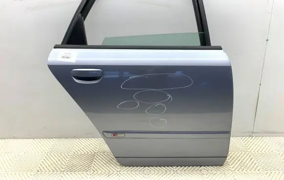 Audi A4 S4 B6 8E 8H Rear door