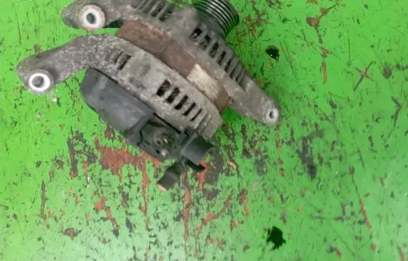 Volvo V50 Generator/alternator 30795495