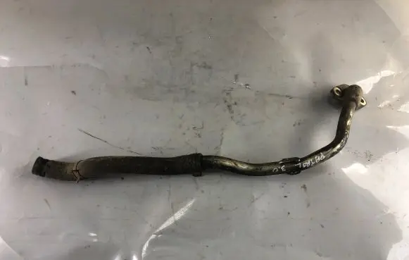 Nissan Patrol Y61 Engine coolant pipe/hose