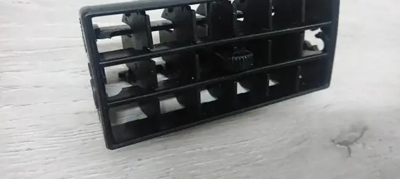 Volkswagen Golf II Dash center air vent grill
