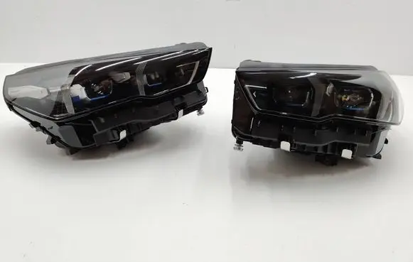 BMW 5 G60 G61 Headlight/headlamp 5A798D1 5A798D2