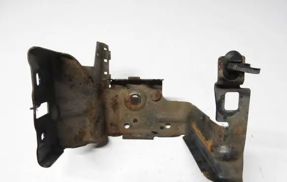 Citroen DS4 ABS pump bracket 9657424980 0514