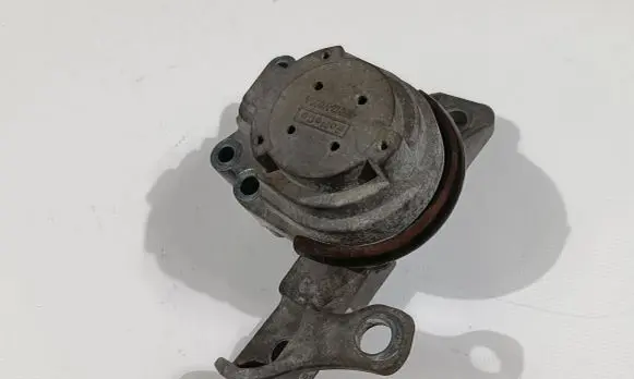 Ford Flex Engine mount bracket DG13-6F012-BA