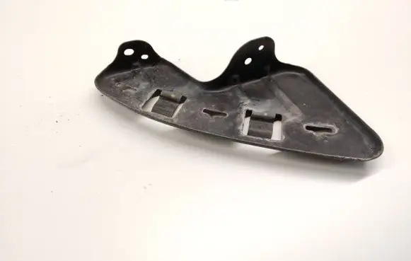 KIA Sportage Front bumper mounting bracket