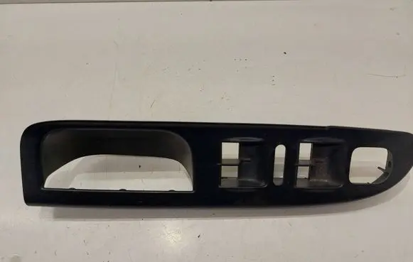 Volkswagen PASSAT B6 Electric window control switch 3C1867171B
