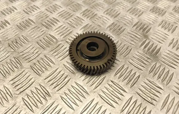 Mercedes-Benz E W212 Crankshaft gear A6510340305 A6510301613