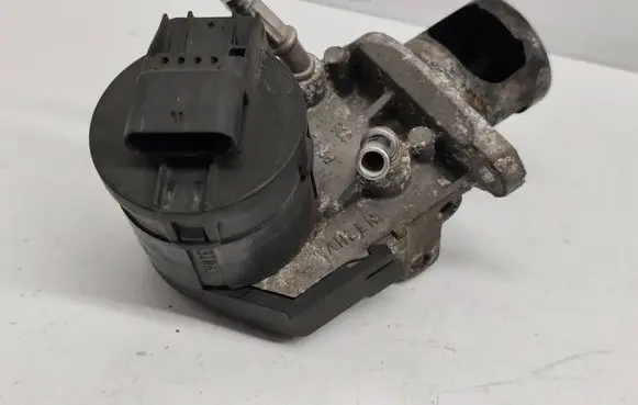 BMW 7 F01 F02 F03 F04 EGR valve 7810871 11717810871