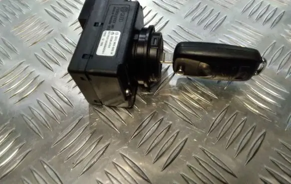 Volkswagen Touareg I Ignition lock 3D0905865H 333300101