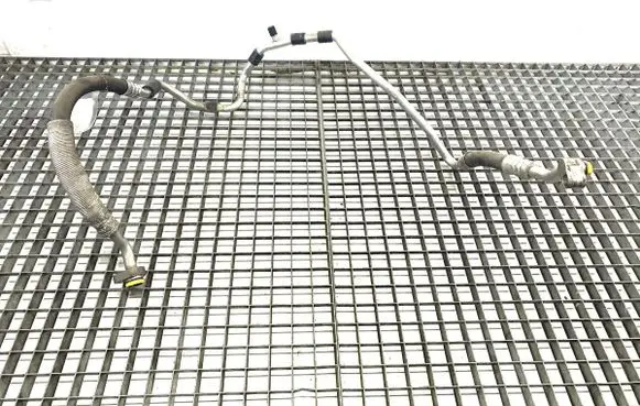 Volkswagen Jetta V Air conditioning (A/C) pipe/hose 1K0820743A