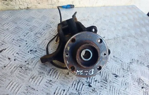 Citroen C4 Cactus Front wheel hub 