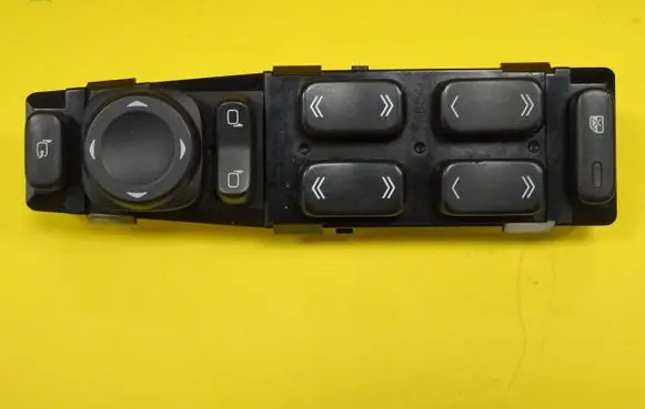 Cadillac CTS Electric window control switch 10363780