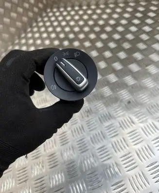 Volkswagen Tiguan Light switch 3C8941431P