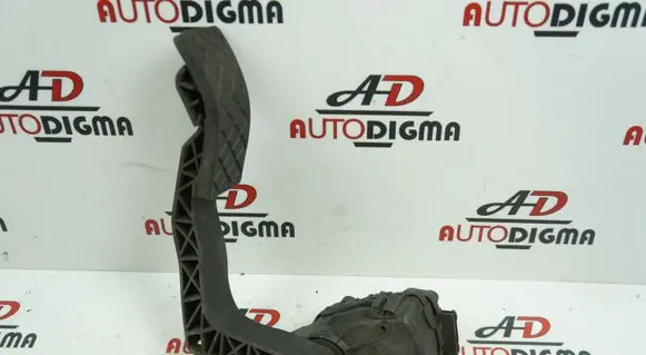 Audi A8 S8 D3 4E Accelerator throttle pedal 4E1723523A