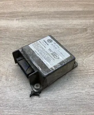 Volkswagen Golf III Airbag control unit/module 1H0959656 5WK4084