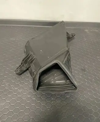 Audi A5 8T 8F Air intake duct part 8K0129618J 8K0129618K