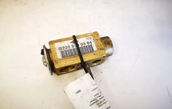 Mercedes-Benz S W220 Air conditioning (A/C) expansion valve 2208300384