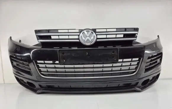 Volkswagen Touareg II Front bumper 7P6807221 7P6853651a