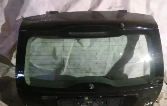 Volvo V50 Tailgate/trunk/boot lid juodas