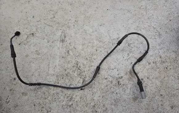 BMW 6 F12 F13 Brake pads wear sensor 6791962