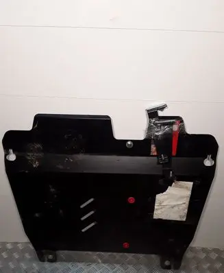 Mitsubishi Outlander Engine splash shield/under tray 141176