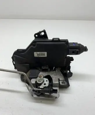 Audi A3 S3 8P Front door lock 4E1837016