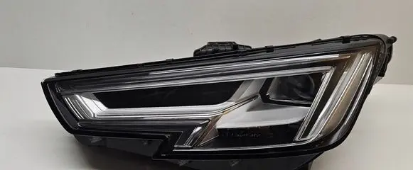 Audi A4 S4 B9 Headlight/headlamp 8W0941033 A298