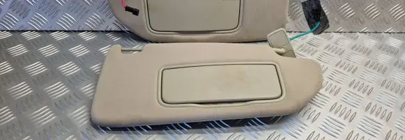 Volvo V70 Sun visor